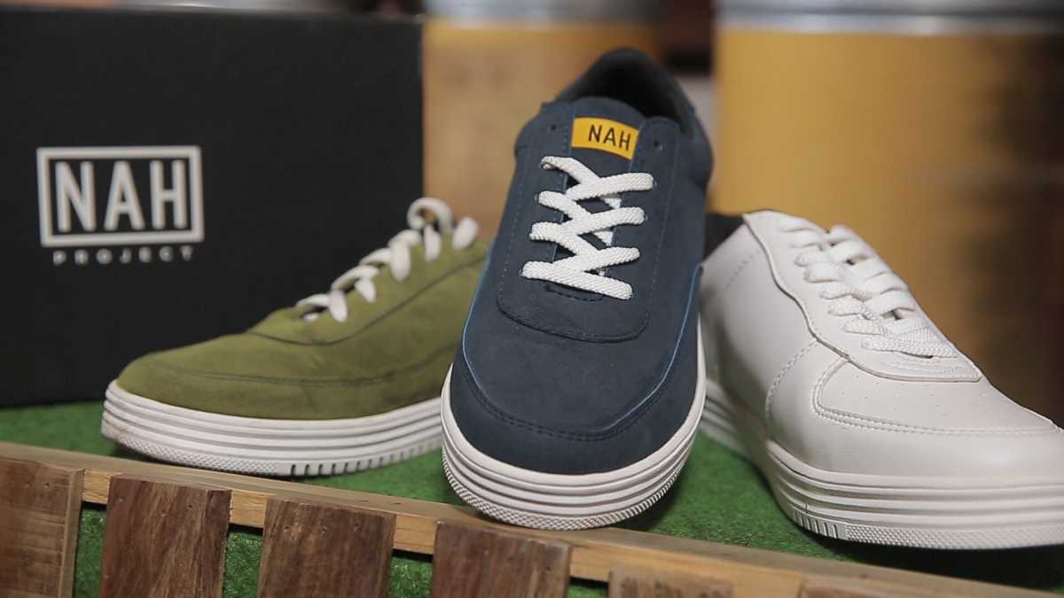 NAH, Sneakers Lokal yang Viral Gara-Gara Presiden Jokowi